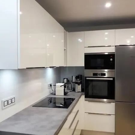 Avec Vue Exceptionnelle, A 50 M Appartement *